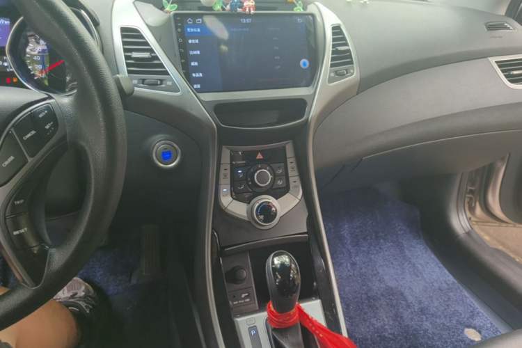 Used Hyundai Elantra (5th Generation / Langdong) 2016 1.6L Automatic Prestige Model Audio And AC Panel