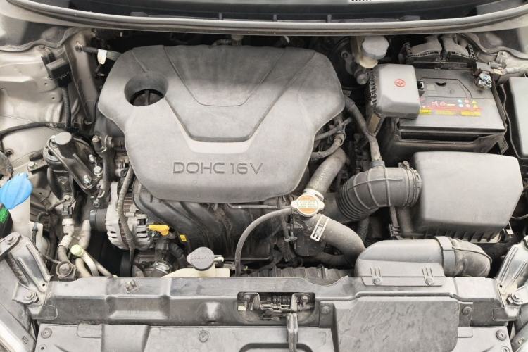 Used Hyundai Elantra (5th Generation / Langdong) 2016 1.6L Automatic Smart Version Engine Bay