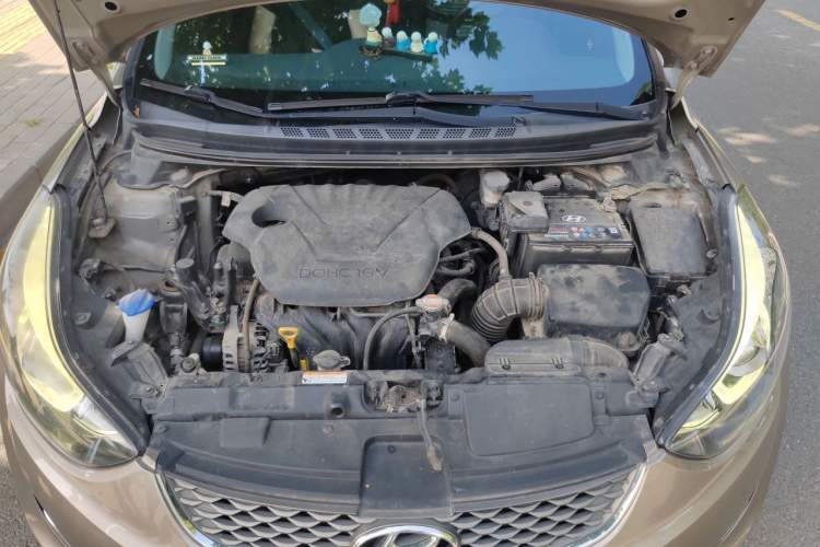 Used Hyundai Elantra (5th Generation / Langdong) 2016 1.6L Automatic Prestige Model Engine Bay