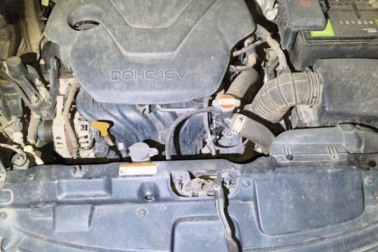 Used Hyundai Elantra (5th Generation / Langdong) 2016 1.6L Manual Luxury Model Engine Bay