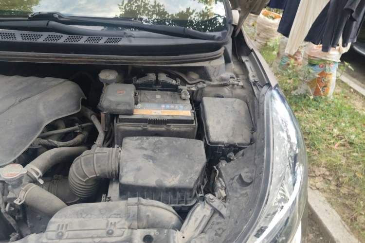 Used Hyundai Elantra (5th Generation / Langdong) 2016 1.6L Automatic Smart Version Engine Bay Left