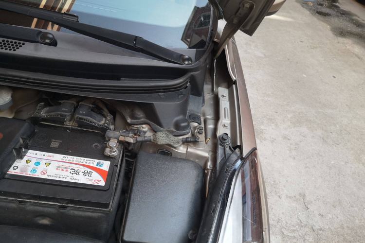 Used Hyundai Elantra (5th Generation / Langdong) 2016 1.6L Automatic Smart Version Engine Bay Left
