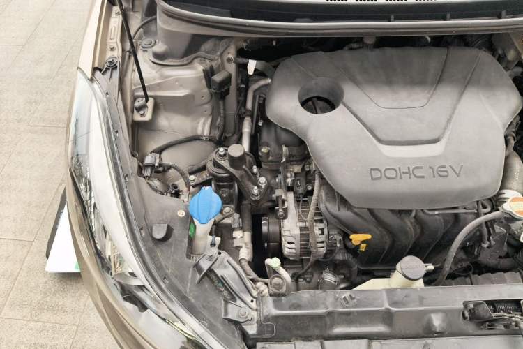 Used Hyundai Elantra (5th Generation / Langdong) 2016 1.6L Automatic Smart Version Engine Bay Right