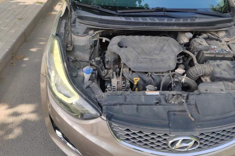 Used Hyundai Elantra (5th Generation / Langdong) 2016 1.6L Automatic Prestige Model Engine Bay Right