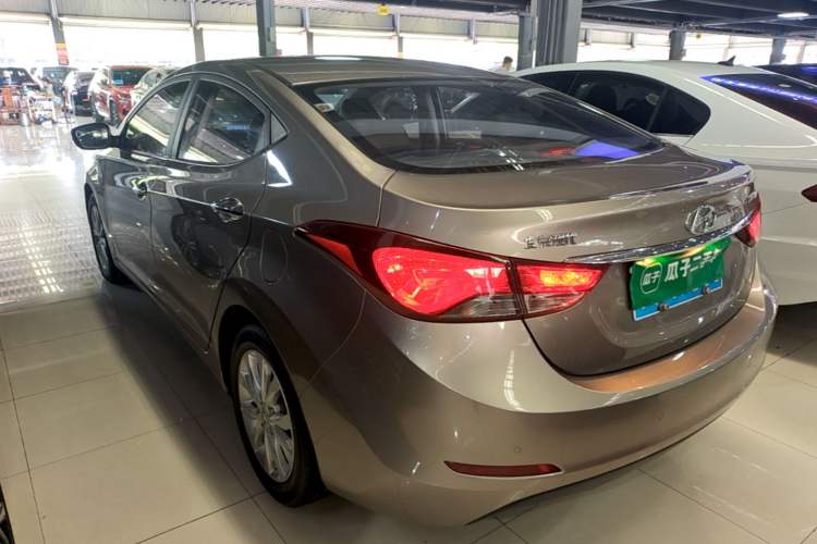Used Hyundai Elantra (5th Generation / Langdong) 2016 1.6L Automatic Prestige Model Exterior 2