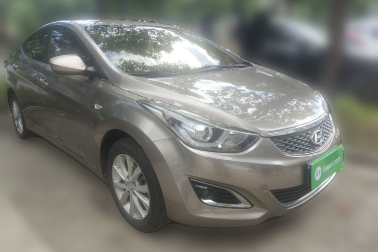 Used Hyundai Elantra (5th Generation / Langdong) 2016 1.6L Automatic Smart Version Front Right 45 Deg