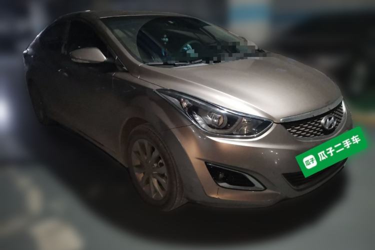 Used Hyundai Elantra (5th Generation / Langdong) 2016 1.6L Manual Luxury Model Front Right 45 Deg