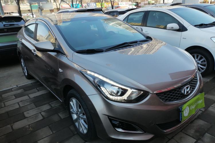 Used Hyundai Elantra (5th Generation / Langdong) 2016 1.6L Automatic Smart Version Front Right 45 Deg