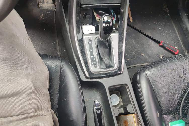 Used Hyundai Elantra (5th Generation / Langdong) 2016 1.6L Automatic Prestige Model Gear Lever