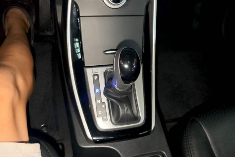 Used Hyundai Elantra (5th Generation / Langdong) 2016 1.6L Automatic Prestige Model Gear Lever