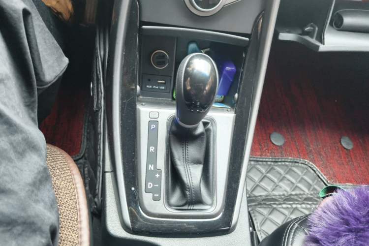 Used Hyundai Elantra (5th Generation / Langdong) 2016 1.6L Automatic Prestige Model Gear Lever