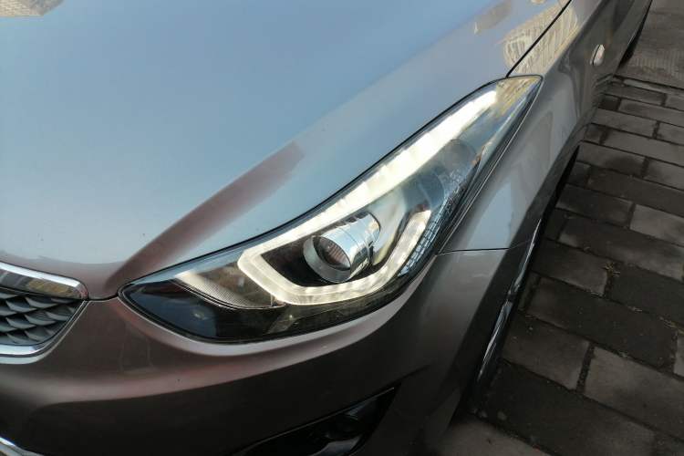 Used Hyundai Elantra (5th Generation / Langdong) 2016 1.6L Automatic Smart Version Left Front Headlight