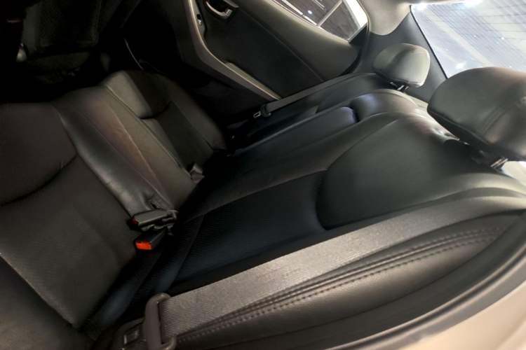 Used Hyundai Elantra (5th Generation / Langdong) 2016 1.6L Automatic Prestige Model Left Rear Seat
