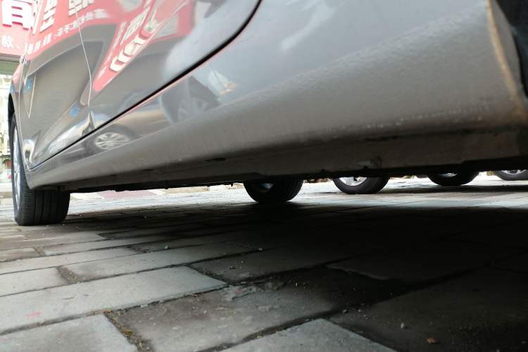 Used Hyundai Elantra (5th Generation / Langdong) 2016 1.6L Automatic Smart Version Left Side Sill