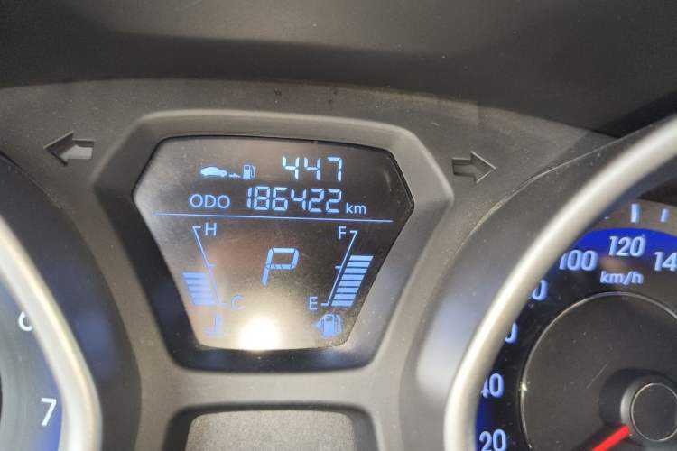 Used Hyundai Elantra (5th Generation / Langdong) 2016 1.6L Automatic Smart Version Odometer Close Up