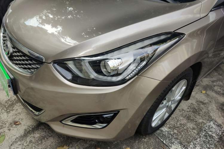 Used Hyundai Elantra (5th Generation / Langdong) 2016 1.6L Manual Luxury Model Right Front Headlight