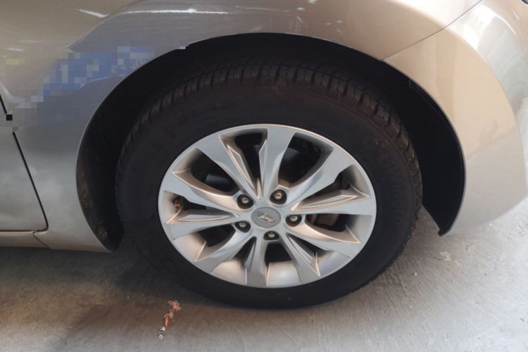 Used Hyundai Elantra (5th Generation / Langdong) 2016 1.6L Automatic Smart Version Right Front Wheel Hub