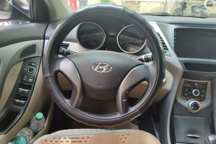 Used Hyundai Elantra (5th Generation / Langdong) 2016 1.6L Manual Luxury Model Steering Wheel