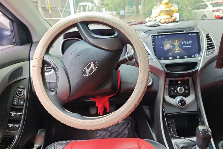 Used Hyundai Elantra (5th Generation / Langdong) 2016 1.6L Manual Luxury Model Steering Wheel