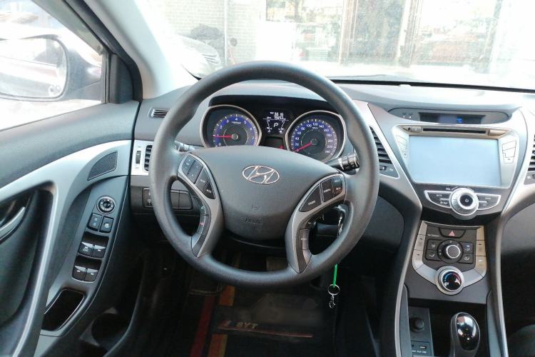 Used Hyundai Elantra (5th Generation / Langdong) 2016 1.6L Automatic Smart Version Steering Wheel