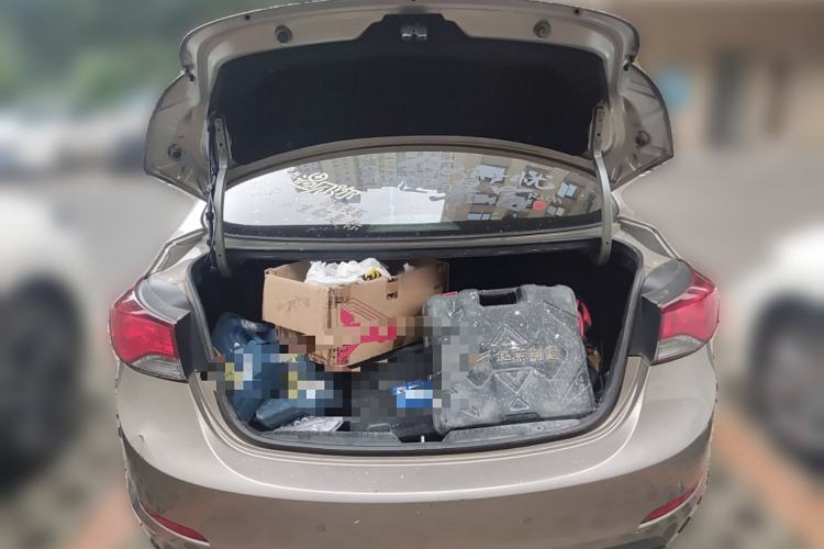 Used Hyundai Elantra (5th Generation / Langdong) 2016 1.6L Automatic Prestige Model Trunk