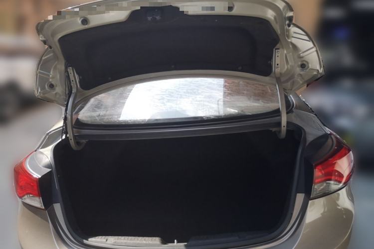 Used Hyundai Elantra (5th Generation / Langdong) 2016 1.6L Automatic Smart Version Trunk
