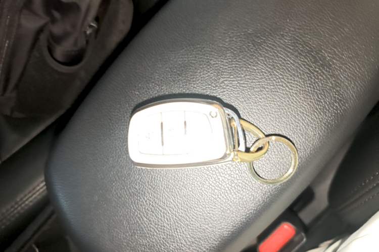 Used Hyundai Elantra (5th Generation / Langdong) 2016 1.6L Automatic Prestige Model Vehicle Key