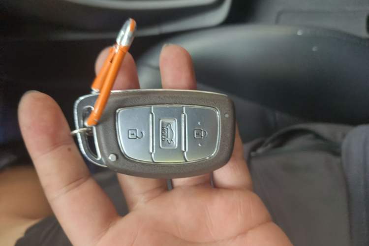 Used Hyundai Elantra (5th Generation / Langdong) 2016 1.6L Automatic Prestige Model Vehicle Key