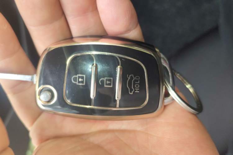 Used Hyundai Elantra (5th Generation / Langdong) 2016 1.6L Automatic Smart Version Vehicle Key