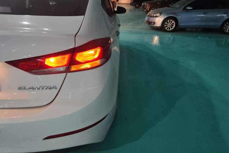 Used Hyundai Elantra (6th Generation / Lingdong) 2016 1.6L Manual ZhiXuan · Dynamic Model Right Rear Taillight