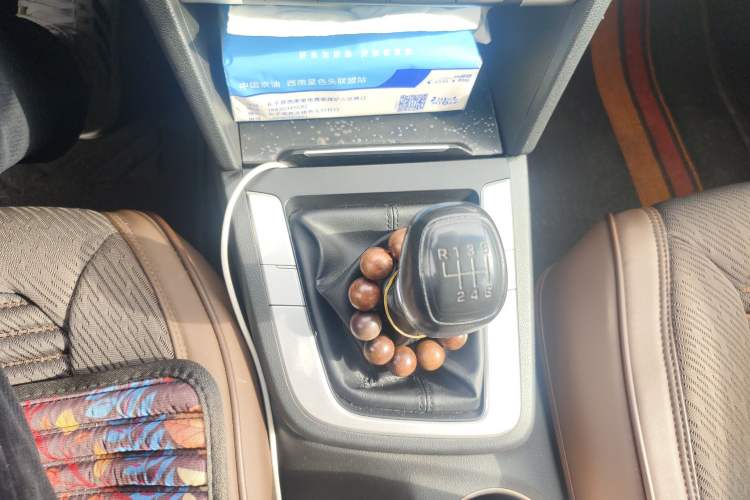 Used Hyundai Elantra (6th Generation / Lingdong) 2016 1.6L Manual ZhiXuan · Dynamic Model Gear Lever