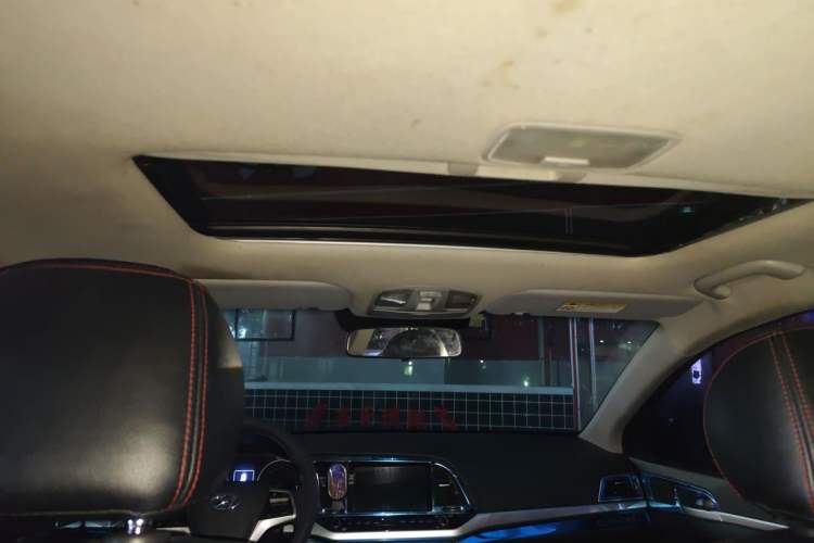 Used Hyundai Elantra (6th Generation / Lingdong) 2016 1.6L Automatic ZhiXuan – Elite Version Headliner