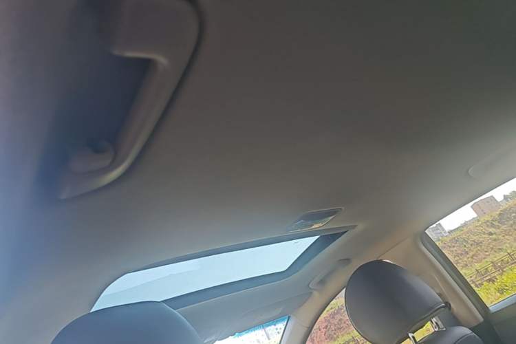 Used Hyundai Elantra (6th Generation / Lingdong) 2016 1.6L Automatic ZhiXuan – Elite Version Headliner