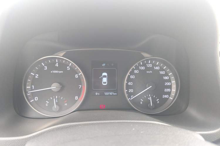 Used Hyundai Elantra (6th Generation / Lingdong) 2016 1.6L Manual ZhiXuan · Dynamic Model Instrument Cluster