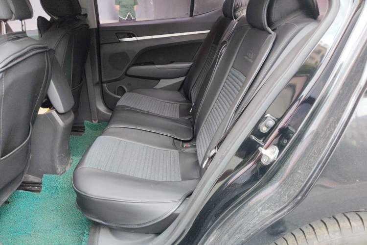 Used Hyundai Elantra (6th Generation / Lingdong) 2016 1.6L Automatic ZhiXuan – Elite Version Left Rear Seat