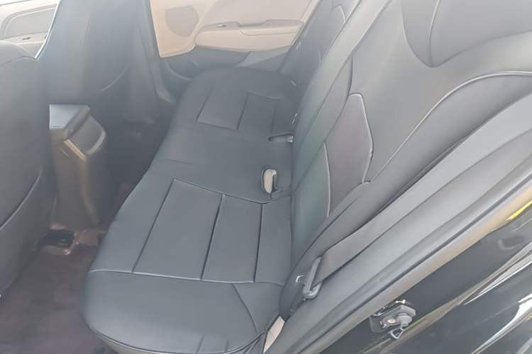 Used Hyundai Elantra (6th Generation / Lingdong) 2016 1.6L Automatic ZhiXuan – Elite Version Left Rear Seat