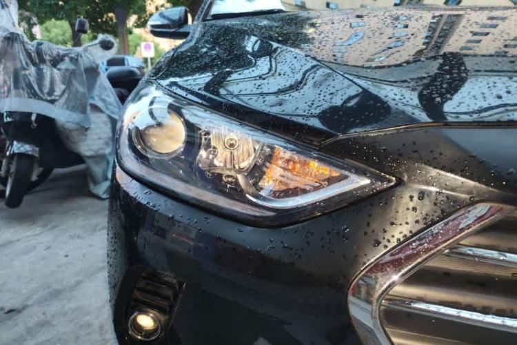 Used Hyundai Elantra (6th Generation / Lingdong) 2016 1.6L Automatic ZhiXuan – Elite Version Right Front Headlight