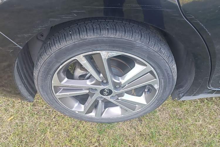 Used Hyundai Elantra (6th Generation / Lingdong) 2016 1.6L Automatic ZhiXuan – Elite Version Right Rear Wheel Hub
