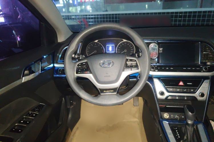 Used Hyundai Elantra (6th Generation / Lingdong) 2016 1.6L Automatic ZhiXuan – Elite Version Steering Wheel