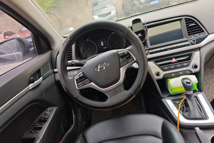 Used Hyundai Elantra (6th Generation / Lingdong) 2016 1.6L Automatic ZhiXuan – Elite Version Steering Wheel