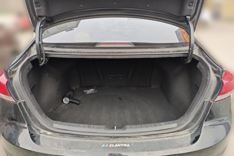 Used Hyundai Elantra (6th Generation / Lingdong) 2016 1.6L Automatic ZhiXuan – Elite Version Trunk
