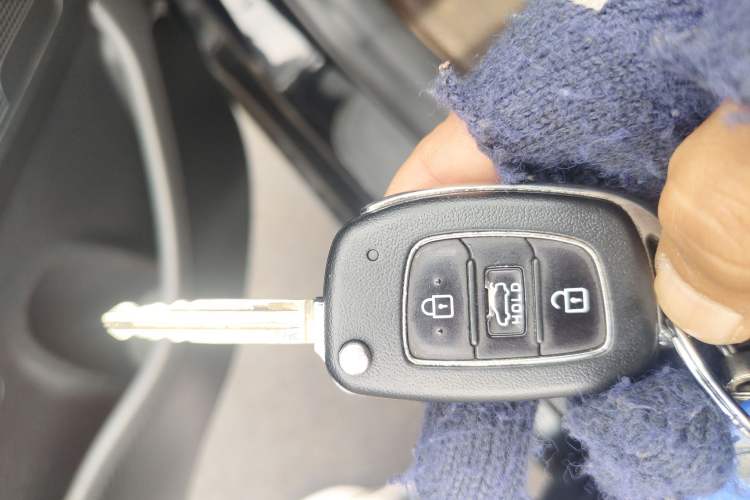 Used Hyundai Elantra (6th Generation / Lingdong) 2016 1.6L Manual ZhiXuan · Dynamic Model Vehicle Key