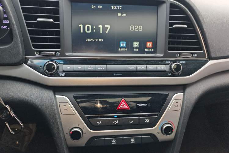 Used Hyundai Elantra (6th Generation / Lingdong) 2016 1.6L Automatic ZhiXuan – Elite Version Audio And AC Panel