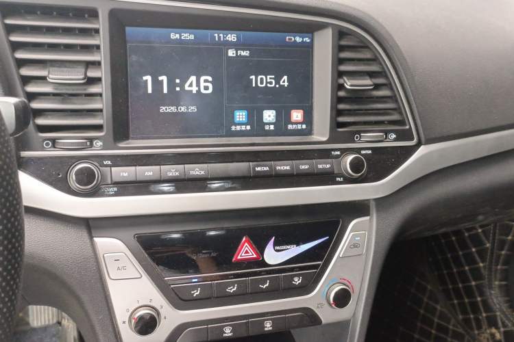 Used Hyundai Elantra (6th Generation / Lingdong) 2016 1.6L Automatic ZhiXuan – Elite Version Audio And AC Panel