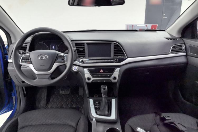 Used Hyundai Elantra (6th Generation / Lingdong) 2016 1.6L Automatic ZhiXuan – Elite Version Center Console