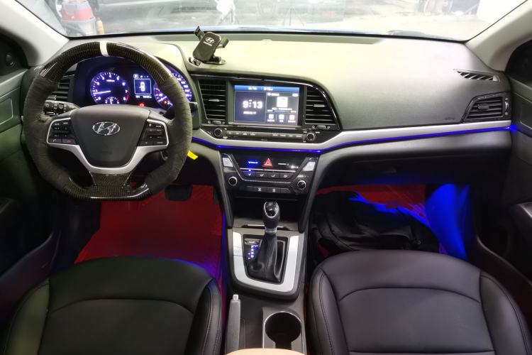 Used Hyundai Elantra (6th Generation / Lingdong) 2016 1.6L Automatic ZhiXuan – Elite Version Center Console