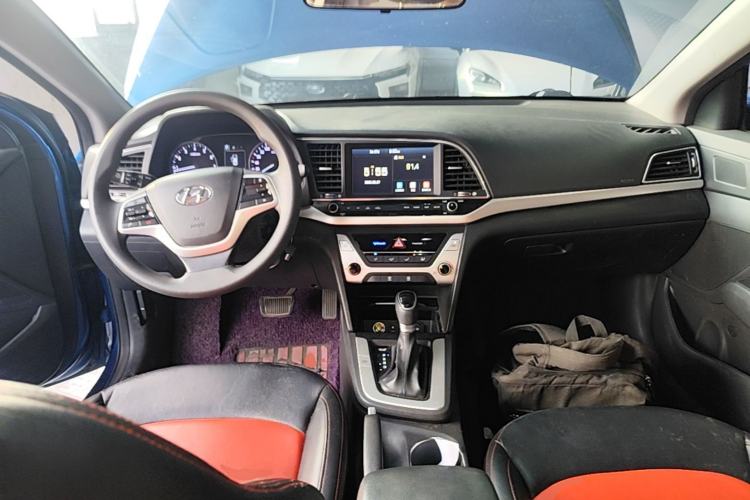 Used Hyundai Elantra (6th Generation / Lingdong) 2016 1.6L Automatic ZhiXuan – Elite Version Center Console