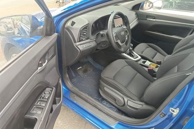 Used Hyundai Elantra (6th Generation / Lingdong) 2016 1.6L Automatic ZhiXuan – Elite Version Driver Seat