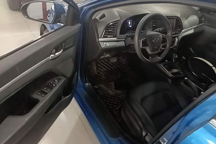 Used Hyundai Elantra (6th Generation / Lingdong) 2016 1.6L Automatic ZhiXuan – Elite Version Driver Seat