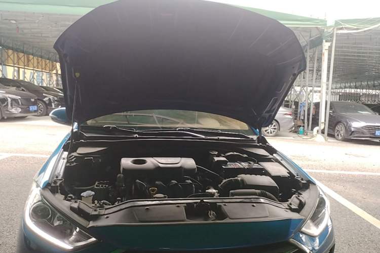 Used Hyundai Elantra (6th Generation / Lingdong) 2016 1.6L Automatic ZhiXuan – Elite Version Engine Bay